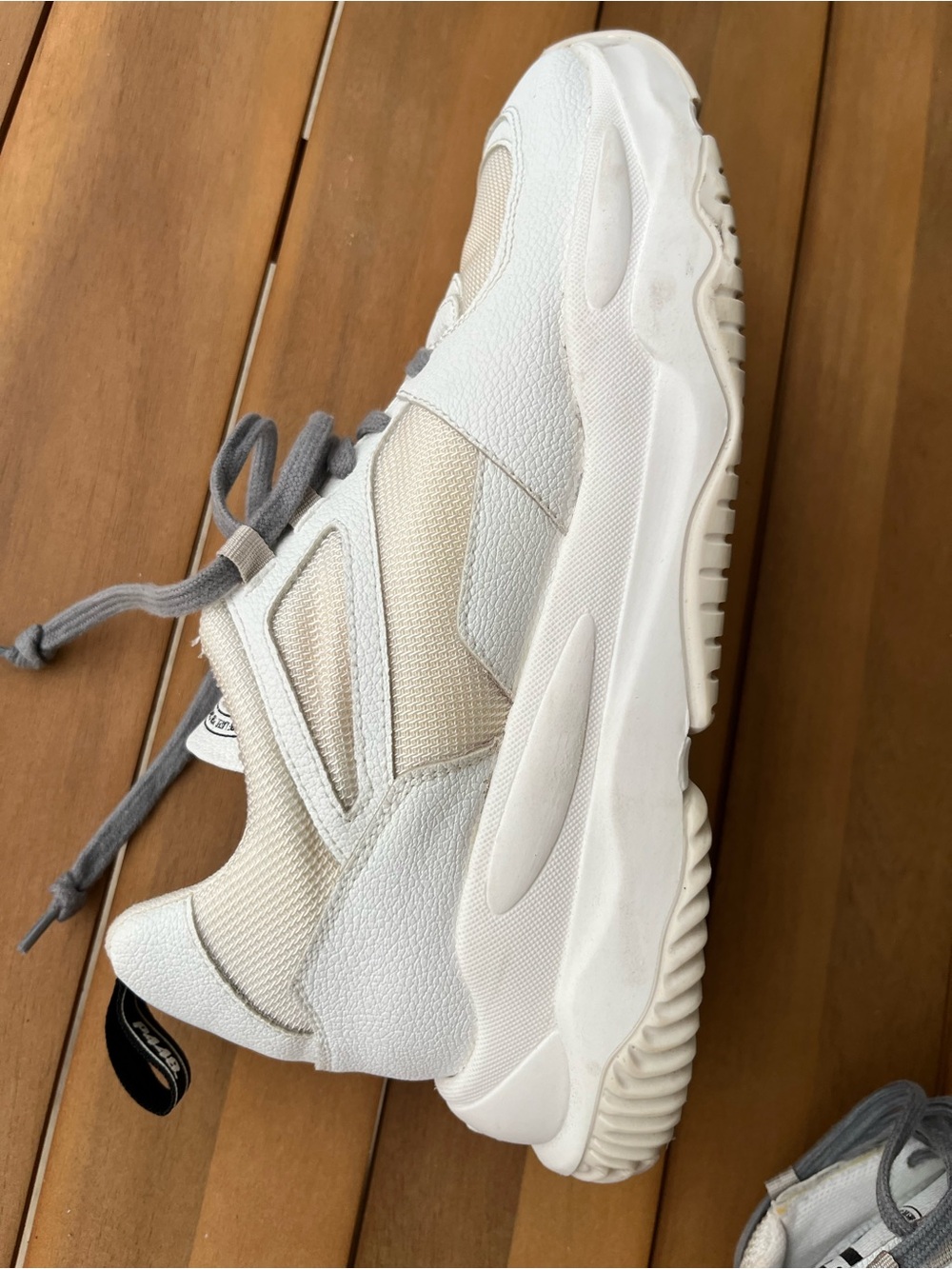 P448 White & Beige Leather Mesh Sneakers size 38 - Picture 14 of 16
